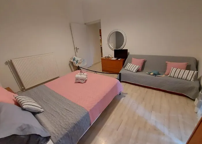 Niki Thalia Viros 2 * Kastanéa