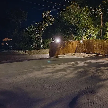 Niki Thalia Viros 2 *