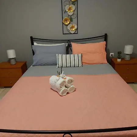 Niki Thalia Viros 2 * Kastanéa