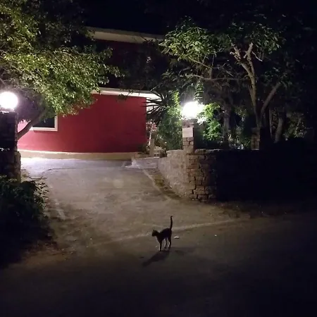 Niki Thalia Viros 2 Apartman Kastanéa